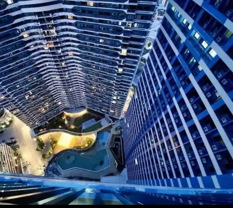 Air Residences - Elevate Escapes Makati, Central Location Manila Aparthotel